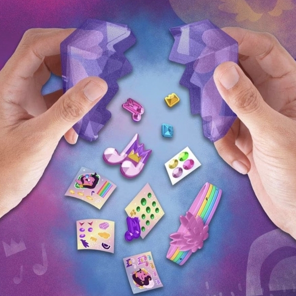 My Little Pony PRINCESS PETALS Crystal Adventures Playset Accessories Bracelet - Picture 7 of 7